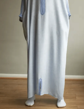 Are White Thobes Trendy?
