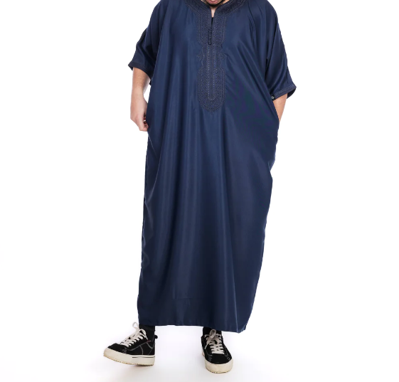Do People Prefer to Wear Cotton Thobes in UK?