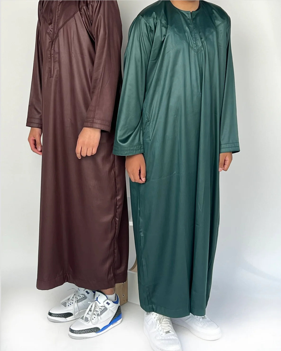 Green Thobes vs Dark Brown Thobes