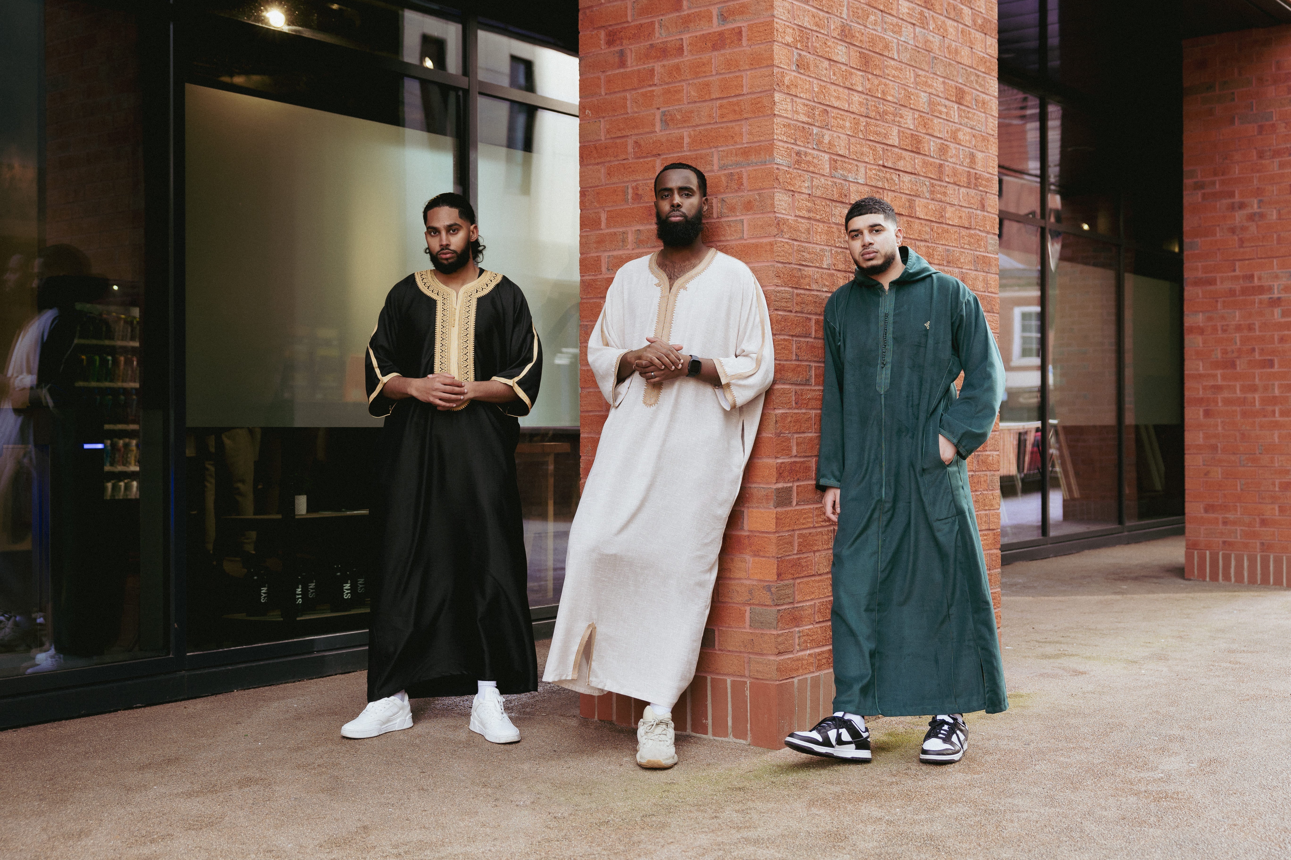 Why Do Arabs Wear Thobes