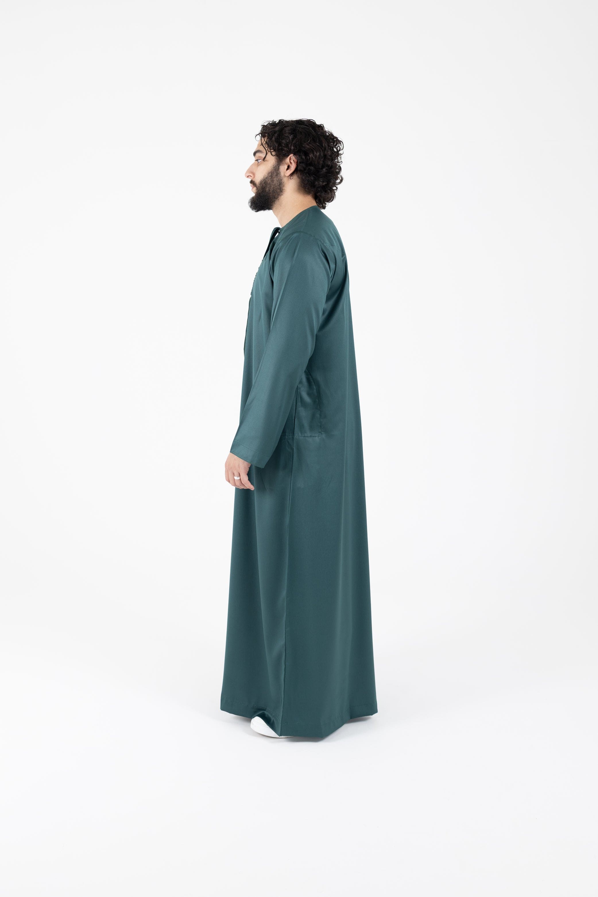 Shiny Emirati Thobes