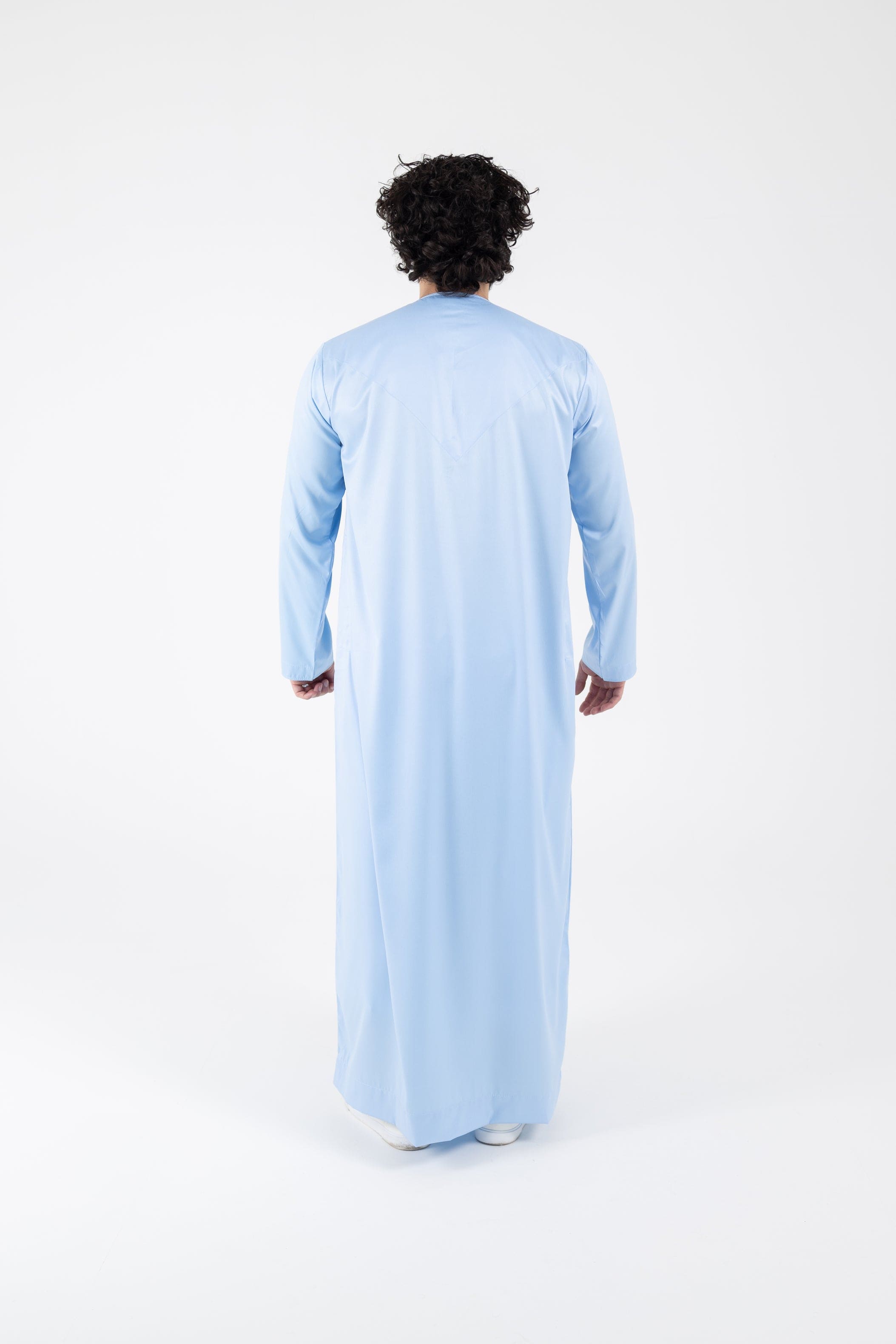 light blue emirati thobes in UK