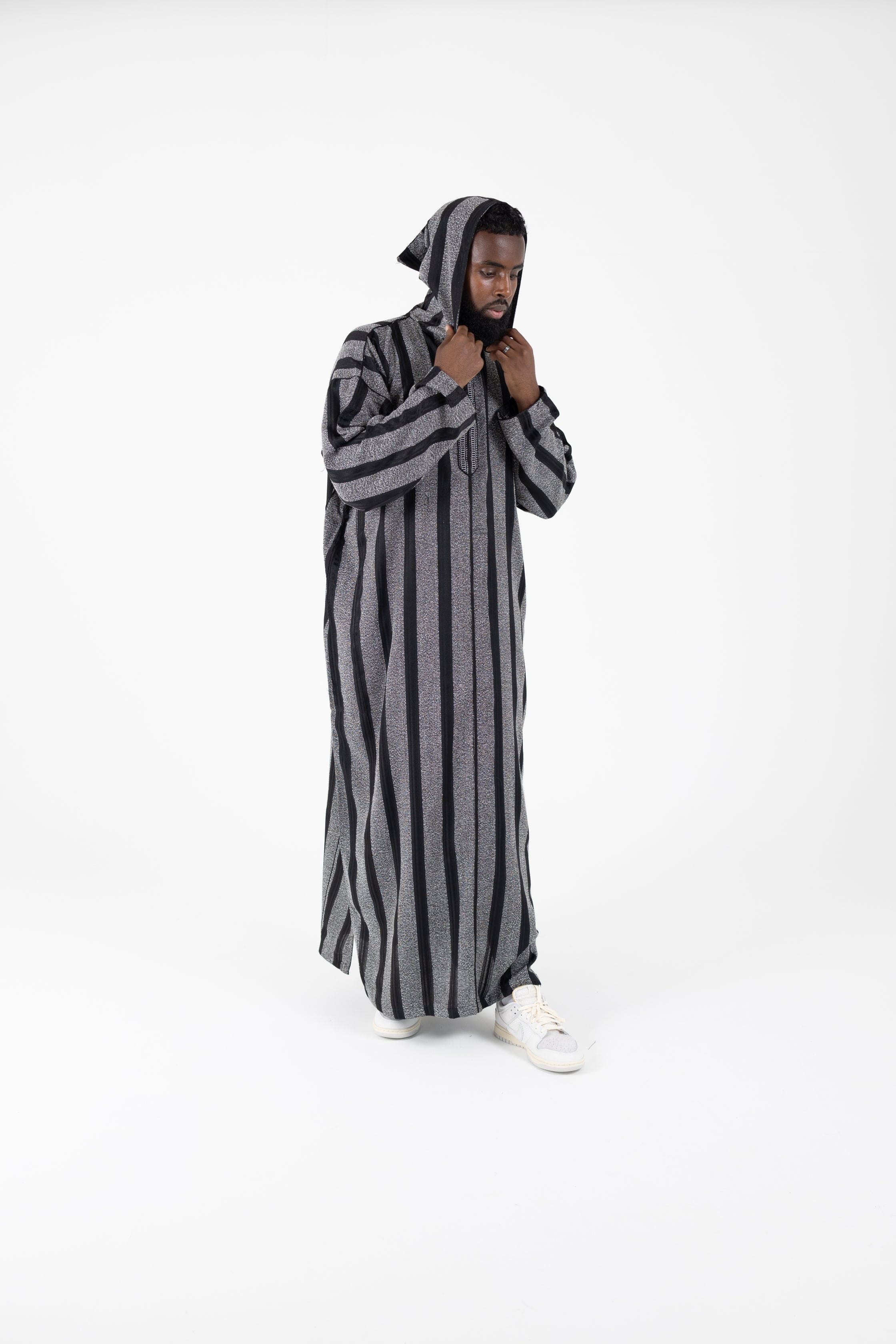 Black lightweight thobe Djellaba 