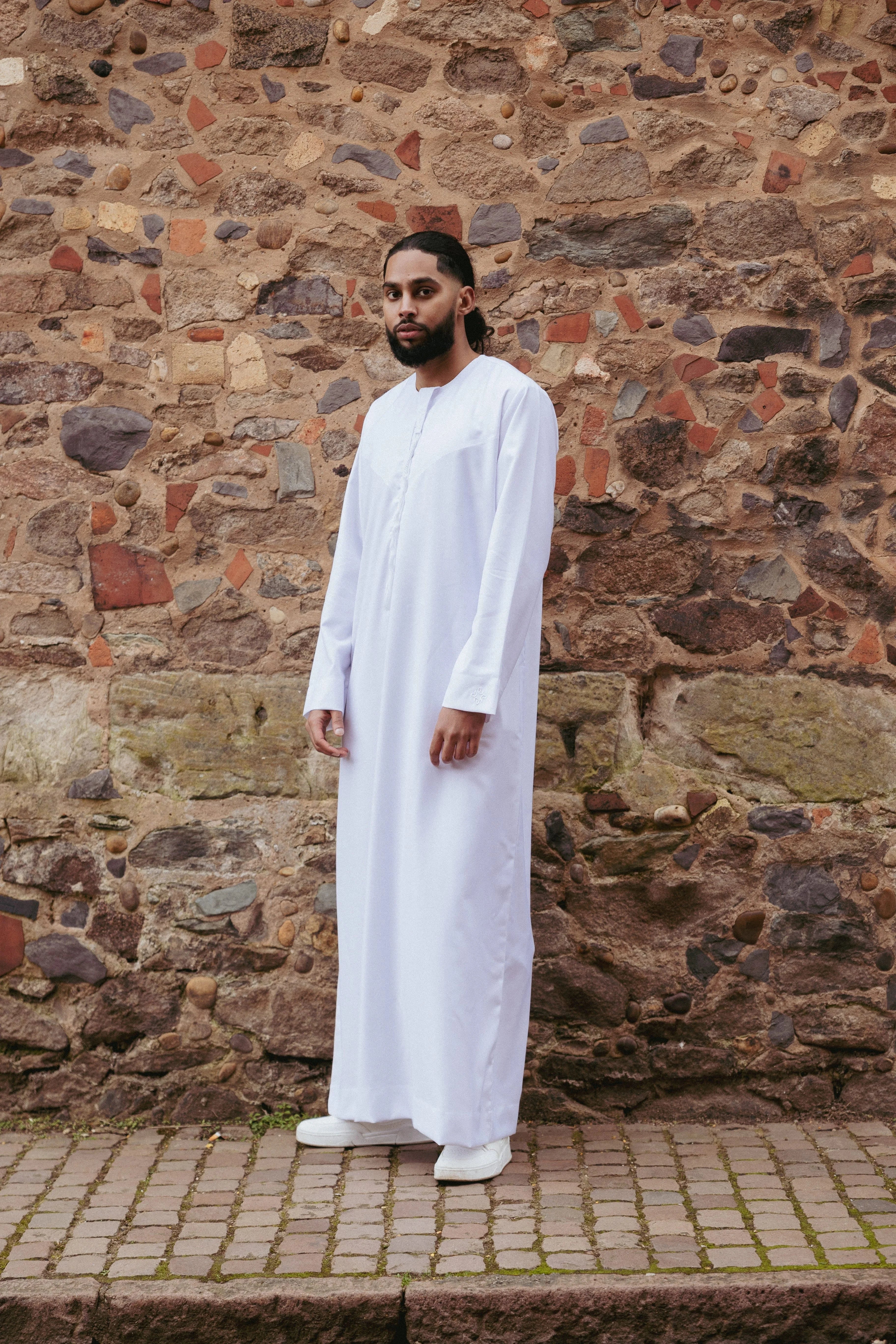 The Classic Emirati Thobes - Apparel & Accessories